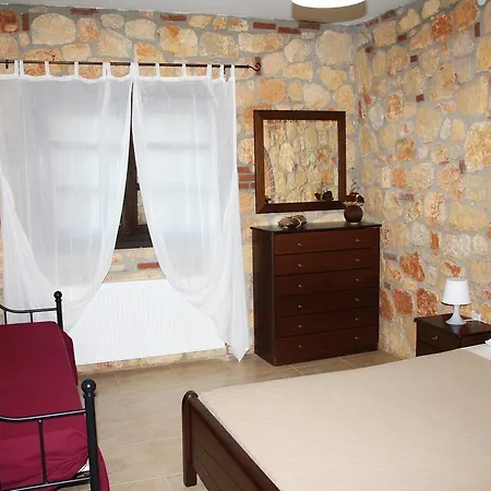 Stonehouse Ioannis